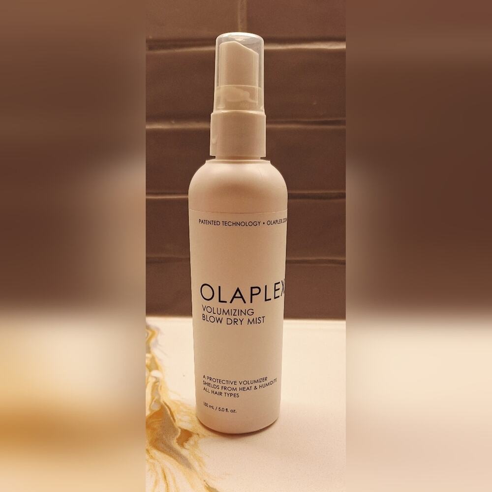 OLAPLEX Volumizing Blow Dry Mist in White 5oz